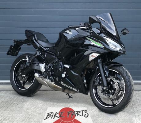 te koop : Kawasaki Ninja 650 2017, slechts 16801 km, valblokken